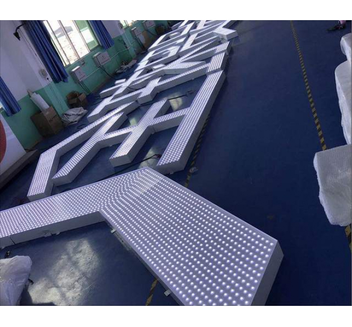 led不锈钢铁皮烤冲孔发光字