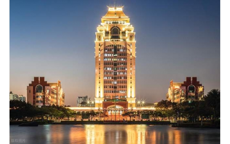 光影筑境 赋能育人——解码新时代校园亮化工程的多维价值