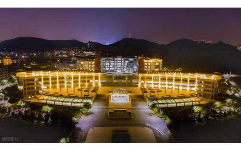 光影织齐鲁 文脉耀星河——山东亮化工程的多维发展与实践探索